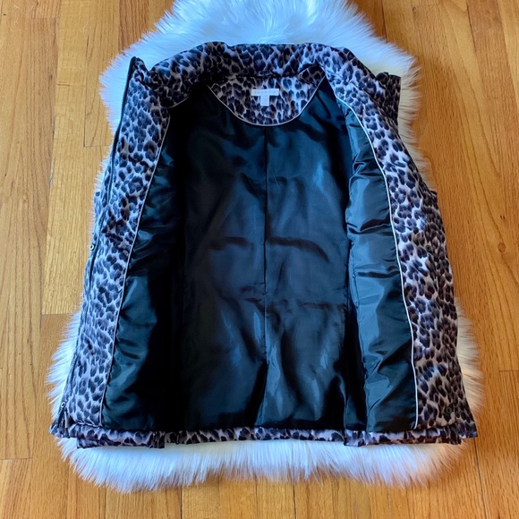 NWOT Leopard Print Puffer Vest Size XL - Picture 3 of 6